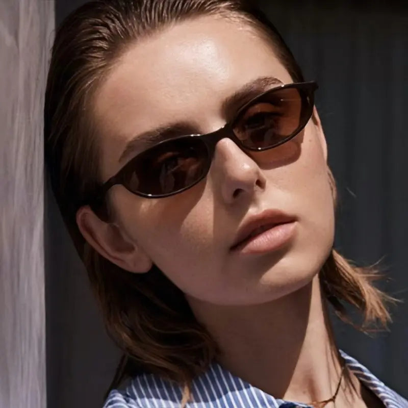 〖Summer Turn Up〗Gafas de sol retro ovaladas de 3 piezas para mujer, elegantes gafas de sol estilo ojo de gato de los años 90, gafas ligeras y estrechas, gafas de sol modernas con protección UV, gafas de sol vintage estilo "rich girl" para mujer