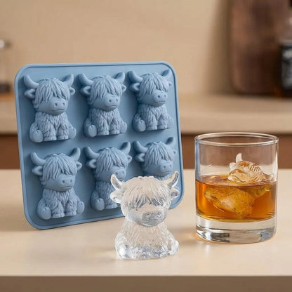 Mini Highland Cow Ice Cube Mold, Silicone Ice Cube Tray, Cute 3D Ice Cubes for Drinks, Parties, and Gifts, Perfect for Beverage Enhancements