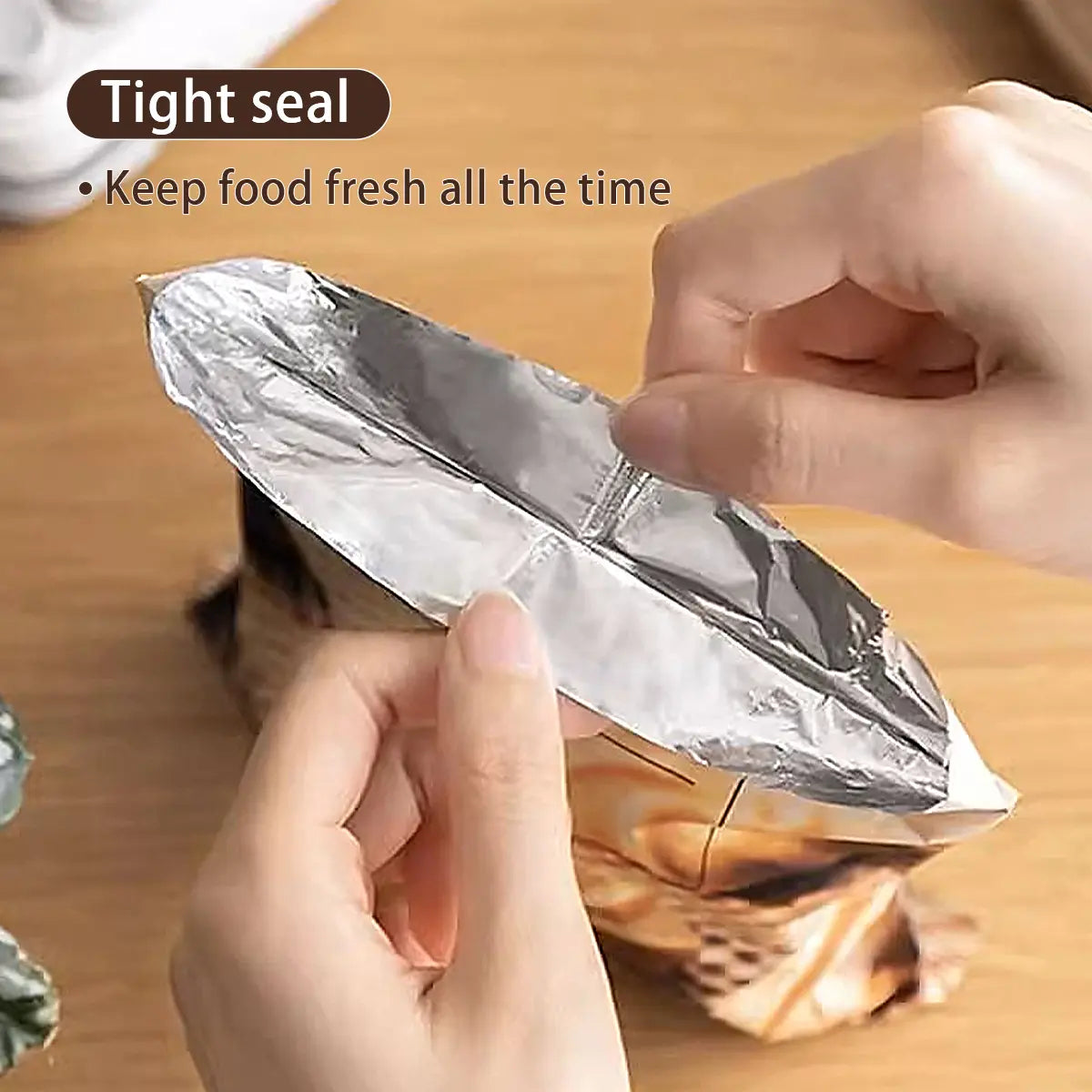 Mini snack bag sealing machine,2 in 1 heat USB rechargeable snack bag selaer,plastic Electric bag sealers, keep food fresh. Portable Sealer Picnics.