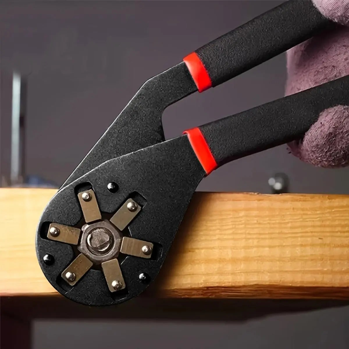 Bionic Self-Adjusting Wrench, Adjustable Wrench, 14-in-1 Multifunctional Universal Wrench with Anti-Slip Handle, High-Torque Portable Tool for Car & Bicycle Repair